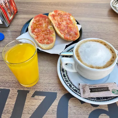 Regimiento 2, Center, New, Quite, Breakfast Included, Parking On Request, Rg