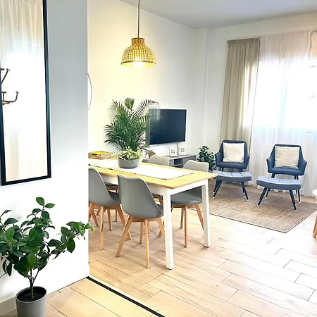 Regimiento 2, Center, New, Quite, Breakfast Included, Parking On Request, Rg Malaga