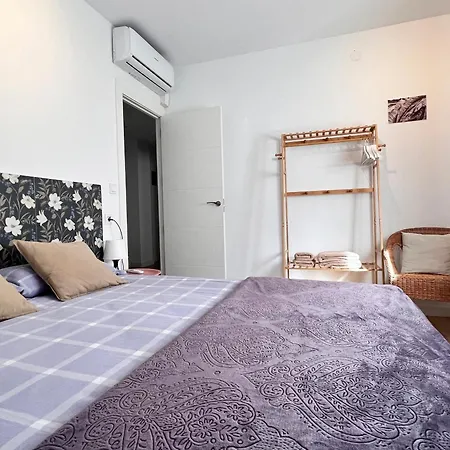 Regimiento 2, Center, New, Quite, Breakfast Included, Parking On Request, Rg * Malaga