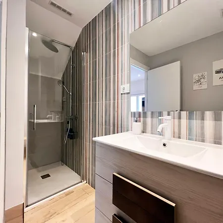 Regimiento 2, Center, New, Quite, Breakfast Included, Parking On Request, Rg * Malaga