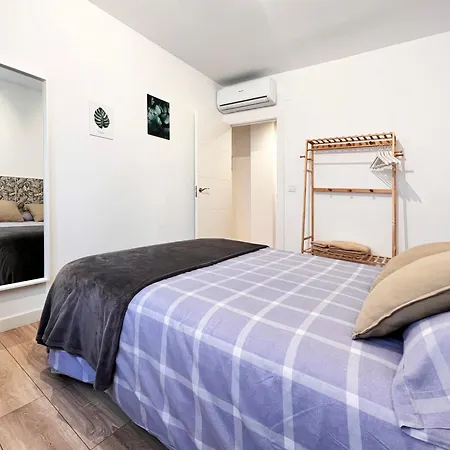 Regimiento 2, Center, New, Quite, Breakfast Included, Parking On Request, Rg